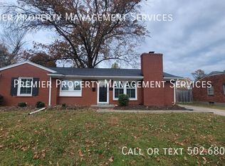 4305 Kinloch Rd, Woodlawn Park, KY 40207