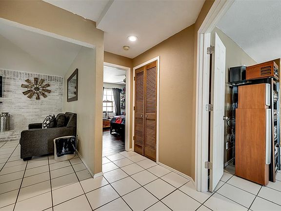 4th image of 3713 Pueblo Trl