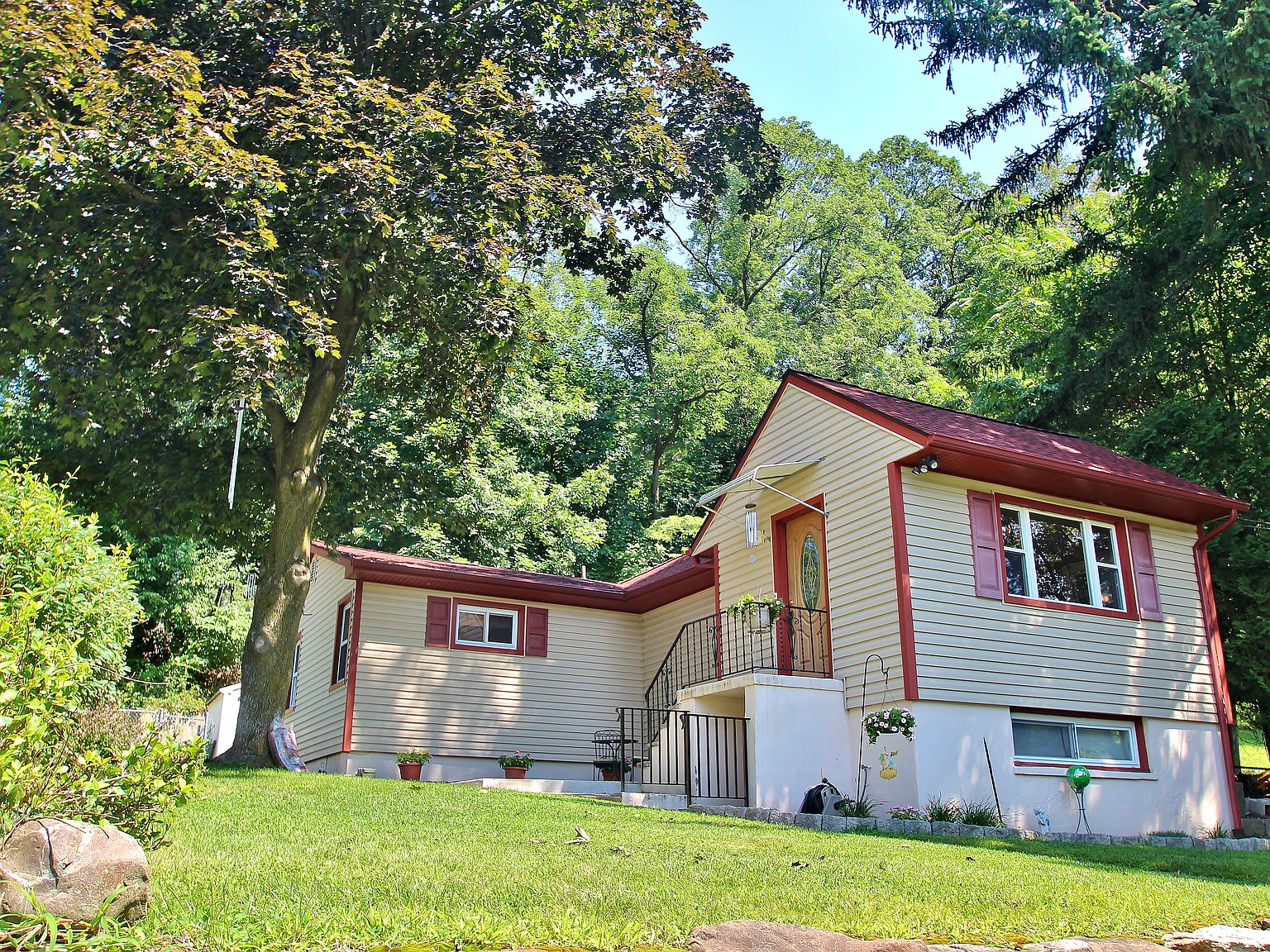 246 Runnymede Rd, West Caldwell, NJ 07006 Zillow