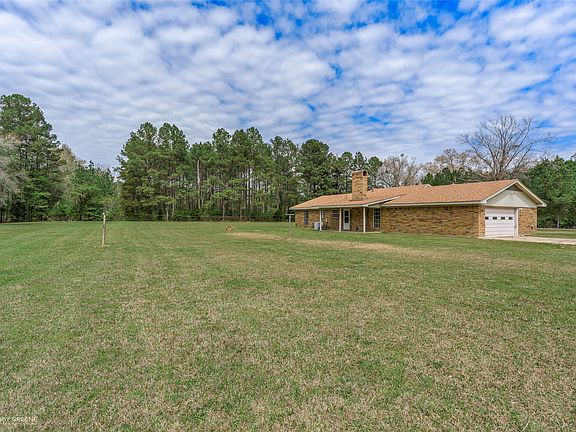 4th image of 1303 Young Rd