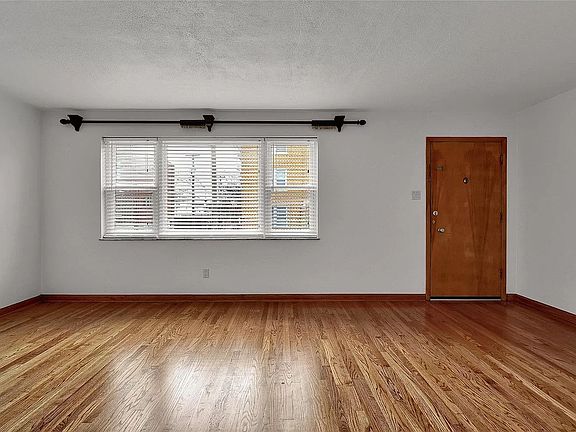 3rd image of 4217 Hereford St #1