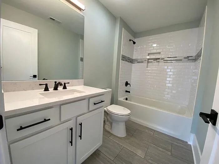 709 Tral St — Photo 29