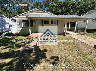 137 Perthshire Rd, Saint Louis, MO 63137