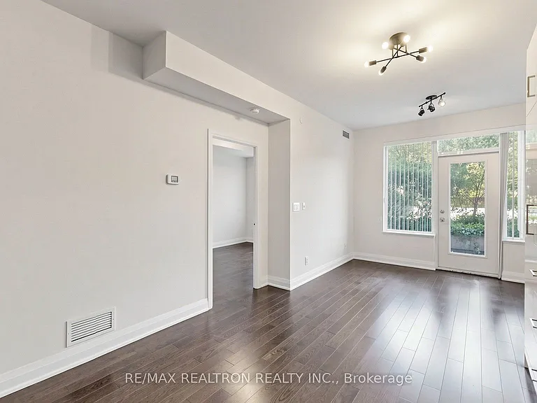 18 Uptown Dr #102 — Photo 13