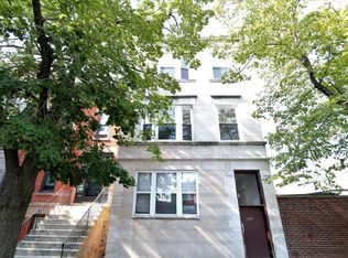 1410 W Polk St #3F, Chicago, IL 60607