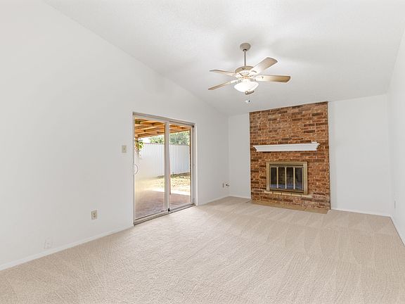 4th image of 4009 Pueblo Trl