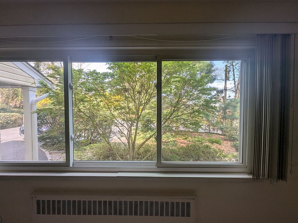 1st image of 22 Gaines St APT 1