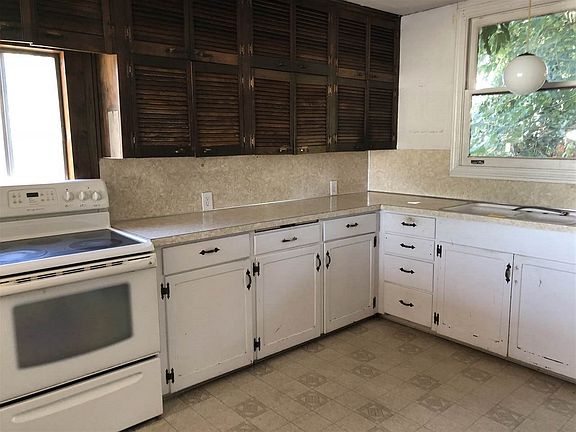 5th image of 615 South St