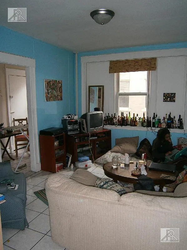 2 bed, 1.0 bath, $2,995 — Photo 2