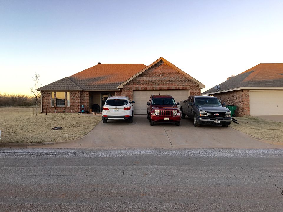 1st image of 504 Callie Ln