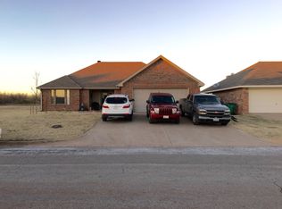 504 Callie Ln, Iowa Park, TX 76367