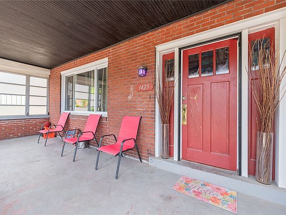 3rd image of 1425 Forsythe St