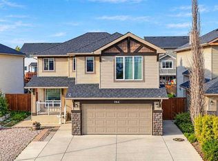 264 S Willowmere Close, Chestermere, AB T1X 1S3