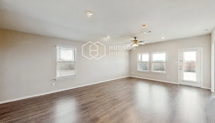 3018 Sweetwater Trl — Photo 4