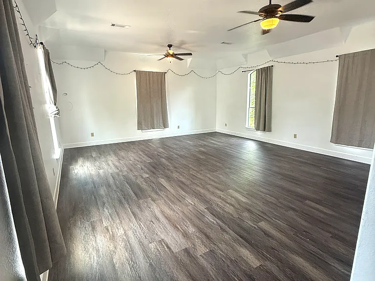 5235 Willis Ave — Photo 8