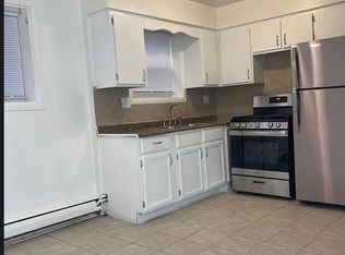 14619 Karlov Ave APT Gw, Midlothian, IL 60445