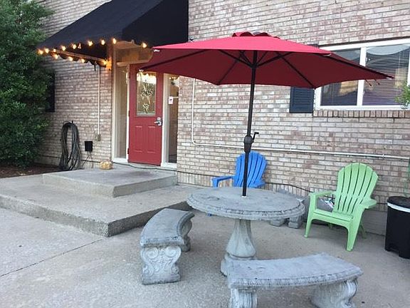 5th image of 164 Lakeshore Dr APT 13