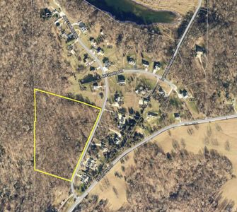 N Deer Lake Dr, Bloomfield, IN, 47424