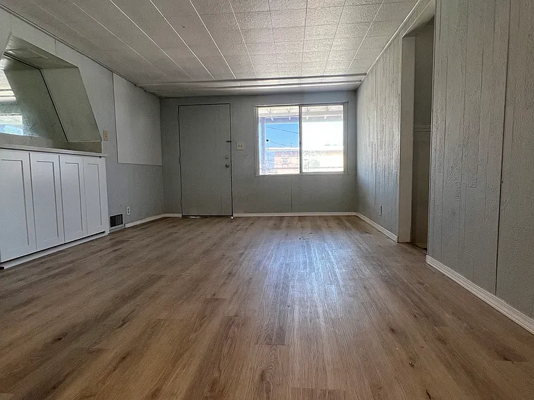3343 E Del Mar Blvd #B — Photo 8