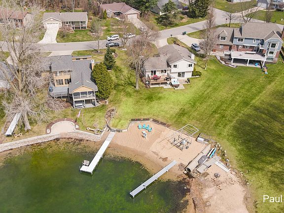 2nd image of 7251 Arbol Dr NE