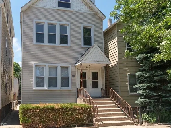 2616 N Marshfield Ave, Chicago, IL 60614