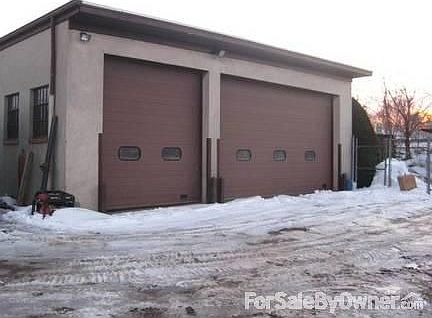 2nd image of 705 River Dr