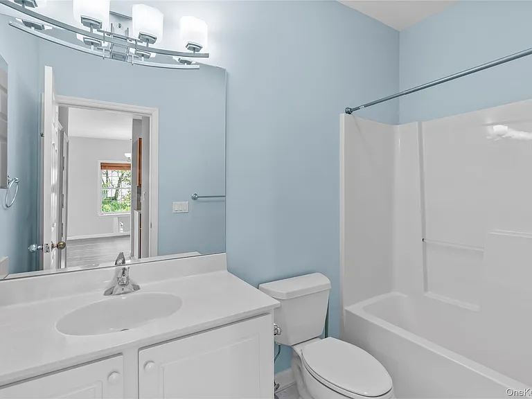 1410 Half Moon Bay Dr — Photo 9