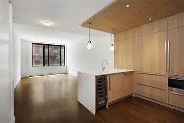 Rented by (Legacy) Elegran