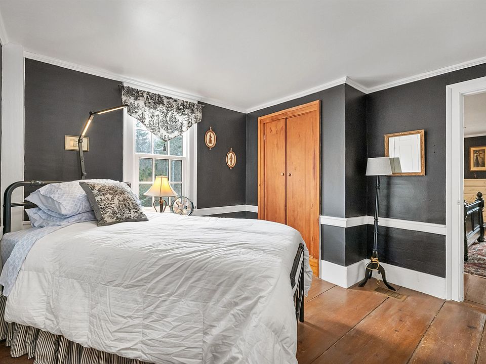 28th image of 117 Hayes Road