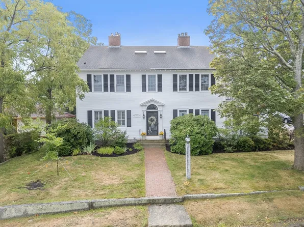 15 High St #D, Rockport, MA 01966