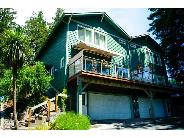 815 Old County Rd Unit 2 photo 1