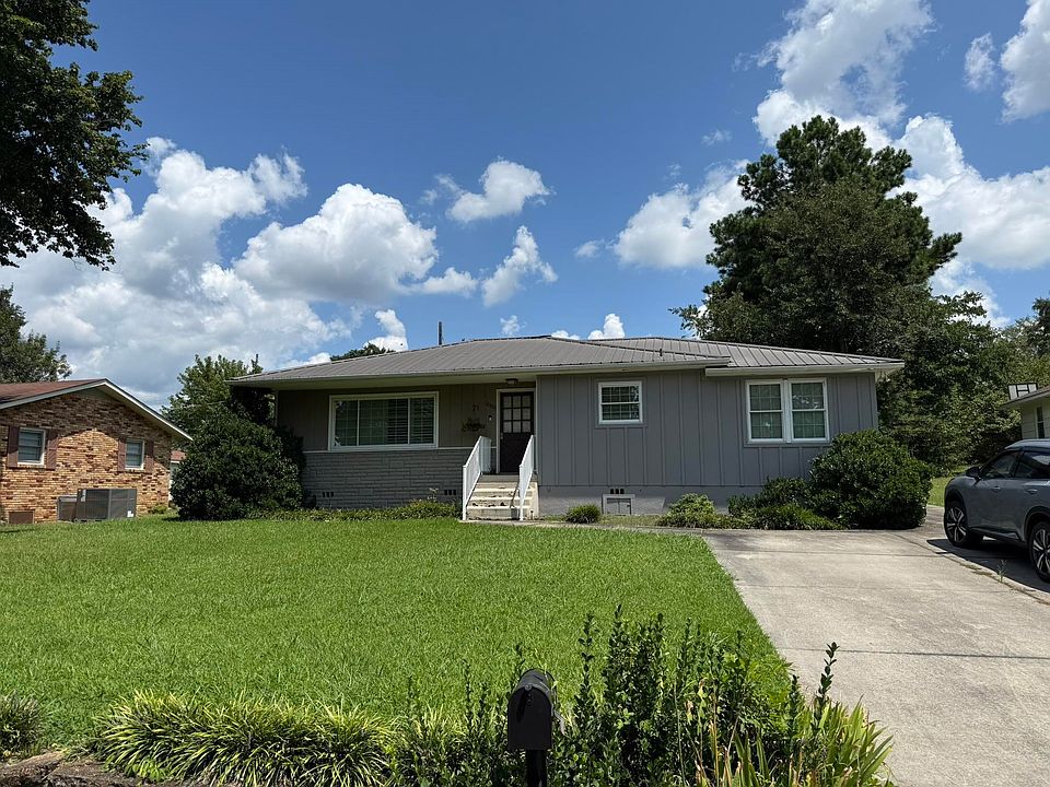 1st image of 1008 Denson Ave SW