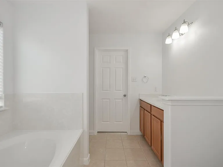 26538 Marble Point Ln — Photo 20