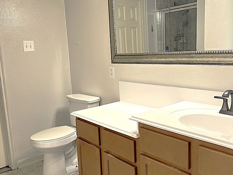 10634 Lyndon Meadows Dr — Photo 16