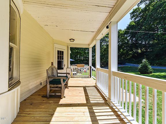 5th image of 202 Palmer Avenue