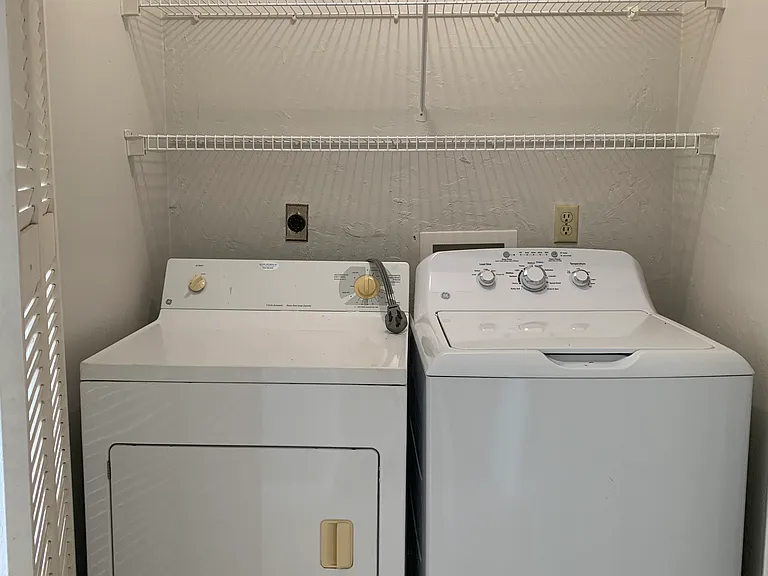 2111 Crystal Dr #2 — Photo 5