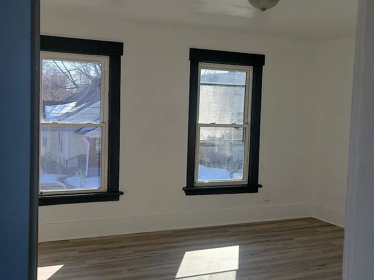1613 Columbia Ave #B — Photo 5