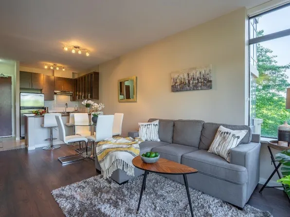 2345 Madison Ave #305, Burnaby, BC V5C 0B4
