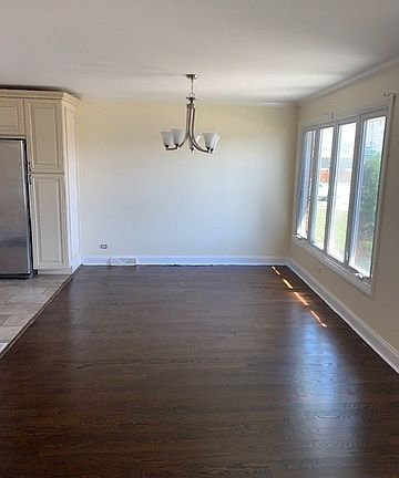 4th image of 10304 Lacrosse Ave