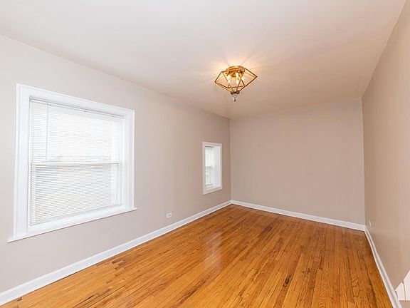 4th image of 1048 N Spaulding Ave #1