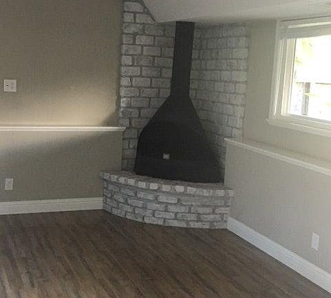 Fireplace (ambiance only - non functional)