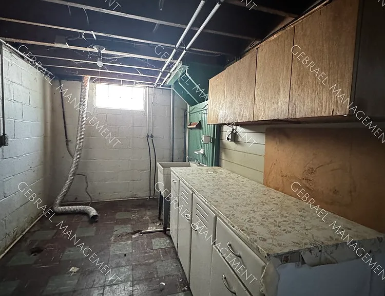 310 Chandler St — Photo 17
