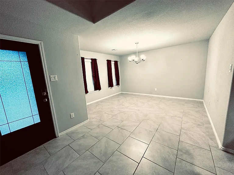 22043 Mission Canyon Ln — Photo 8