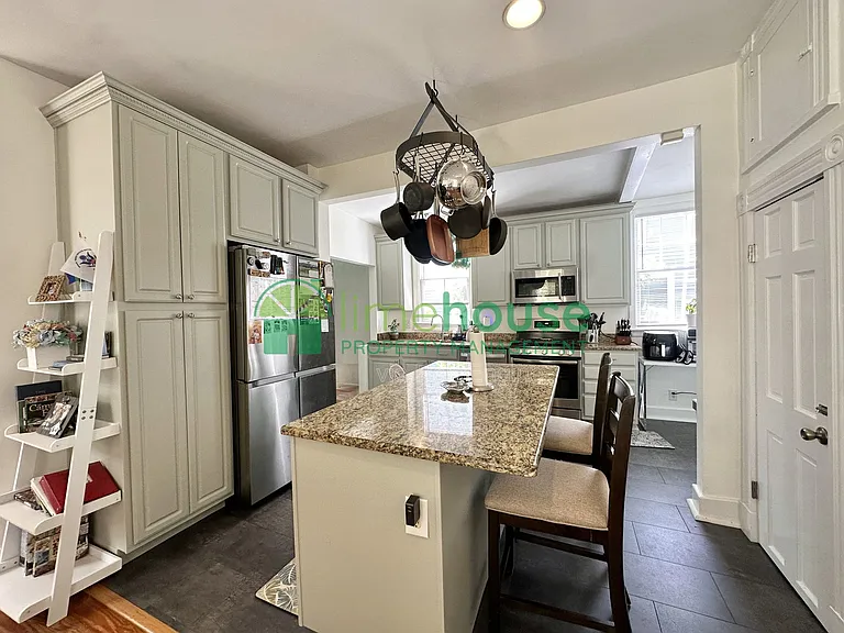 106 Parkview Ave — Photo 6