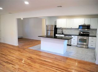 6 Sheffield Ave, Ronkonkoma, NY 11779