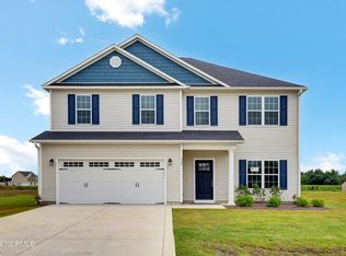 228 Village Creek Dr, Maysville, NC 28555