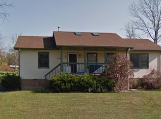 1104 Scott Alan Cir, Blacksburg, VA 24060