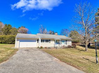 10 Taft Cir, Watertown, CT 06795