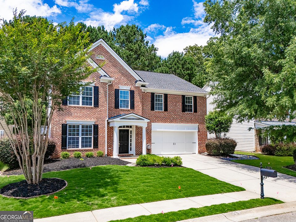 1st image of 323 Revolution Dr