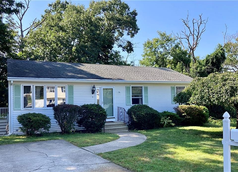 1st image of 3 Kimberly Ct